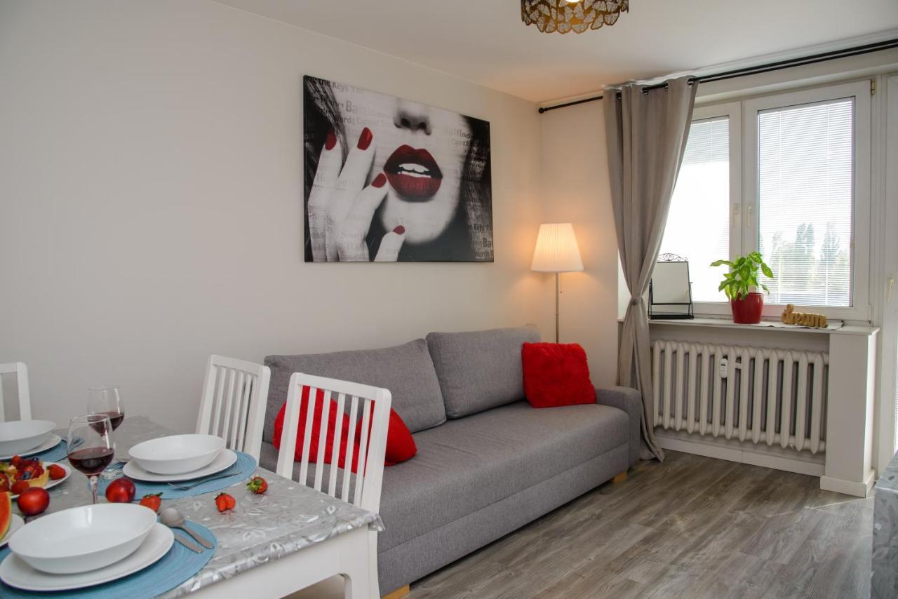 Apartemen 46 m² dengan 3 kamar tidur dan 1 kamar mandi pribadi di Long Gardens Gdansk Bagian luar foto