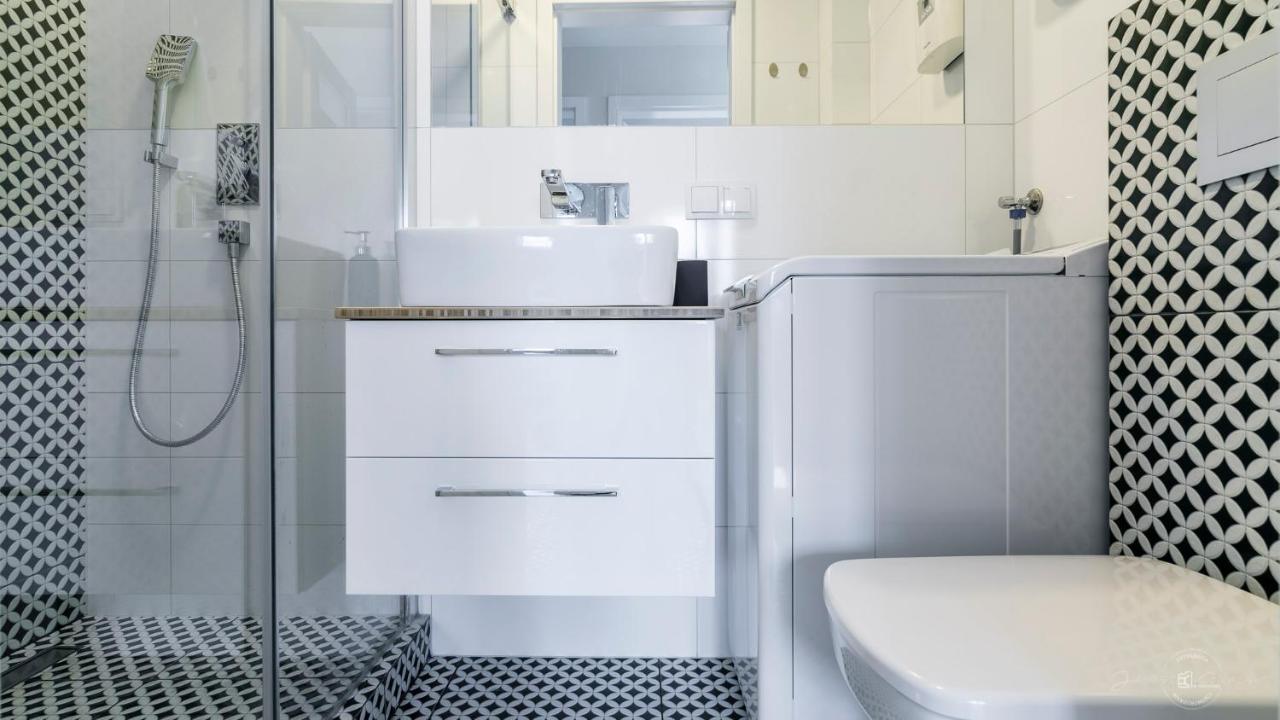 Apartemen 46 m² dengan 3 kamar tidur dan 1 kamar mandi pribadi di Long Gardens Gdansk Bagian luar foto