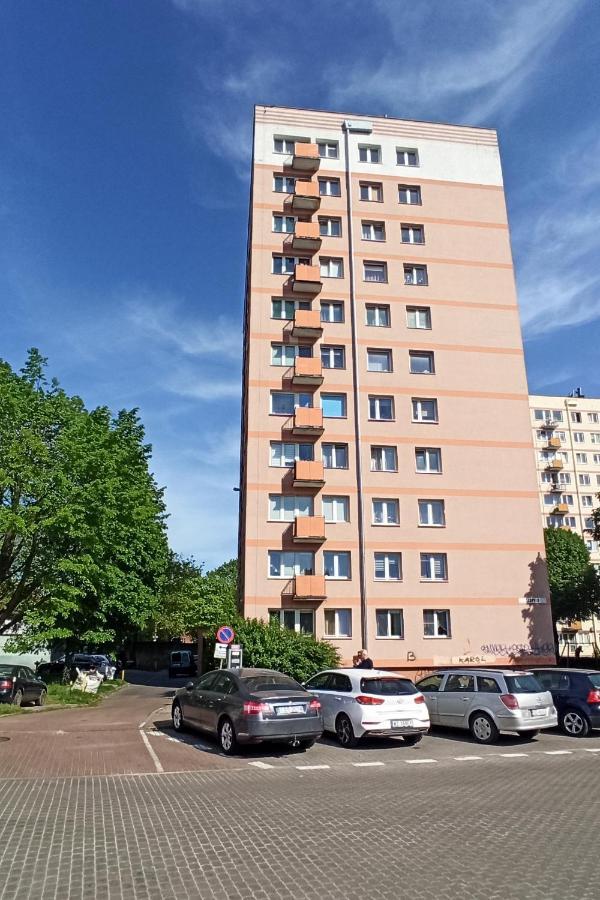 Apartemen 46 m² dengan 3 kamar tidur dan 1 kamar mandi pribadi di Long Gardens Gdansk Bagian luar foto